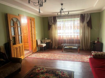 Здається дім в Берегово біля термального басейна подобово